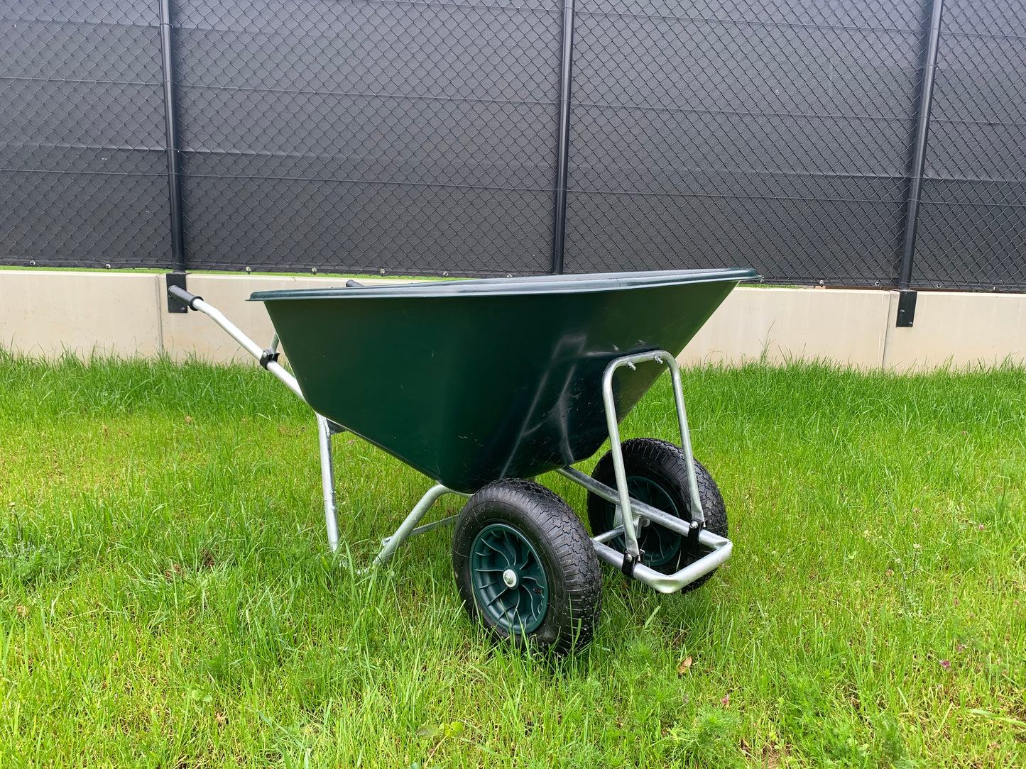 Model_200liter_dubbelas_luchtwielen_gegalvaniseerd
